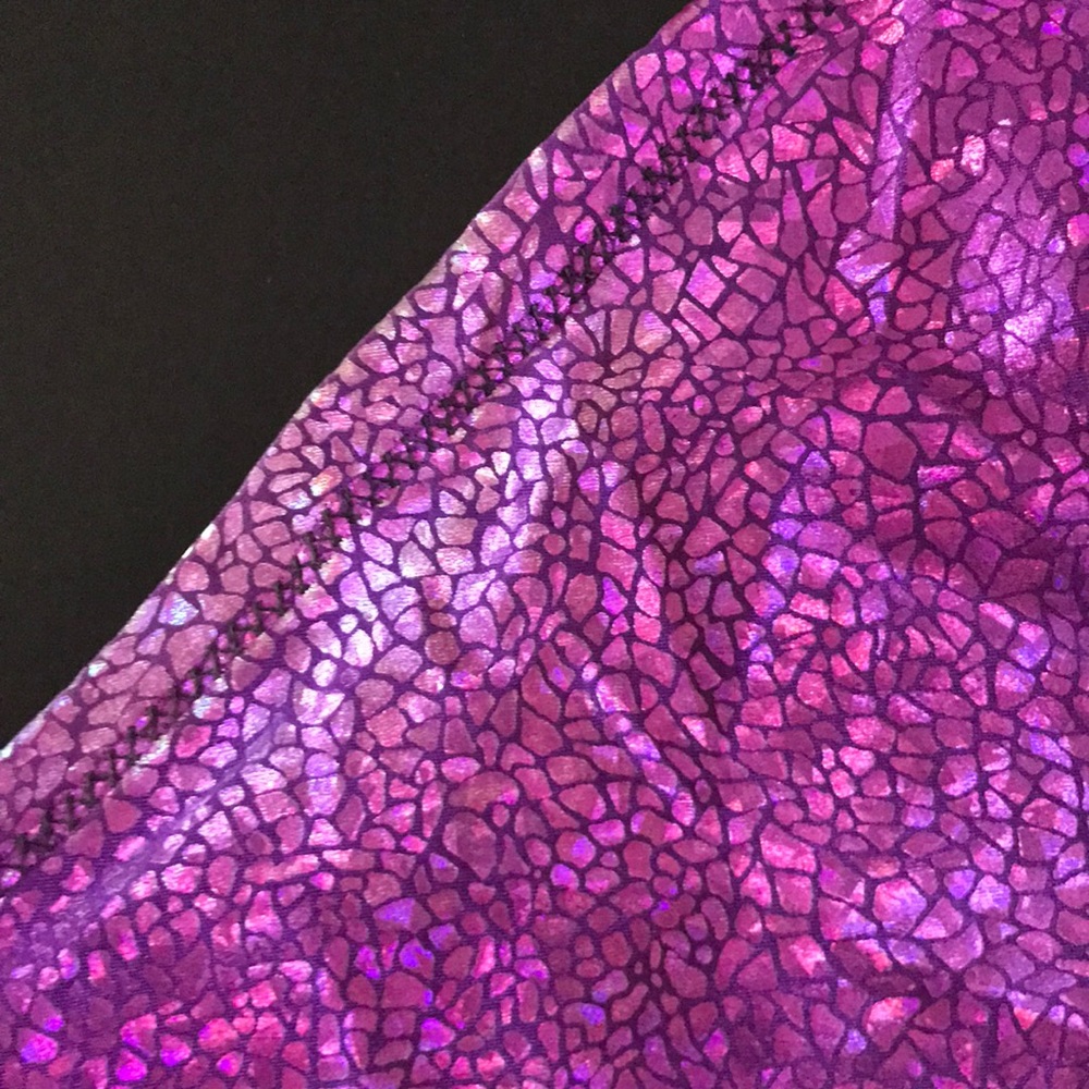 Keyhole Halter - Picture 2 of 4